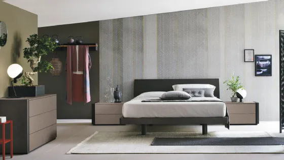 Letto con testiera Clio in legno rovere moka di Tomasella