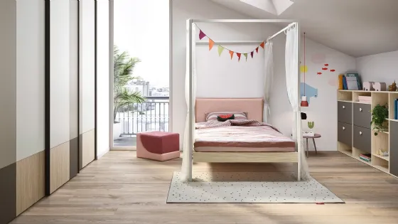 Cameretta componibile con letto a baldacchino e armadio ad ante scorrevoli Kids space 06 di Nidi